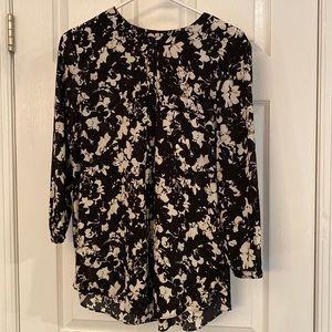 Black and white print floral blouse